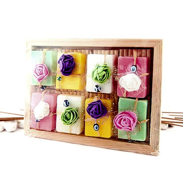 GIFTED SOAP WITH 8 BOXES